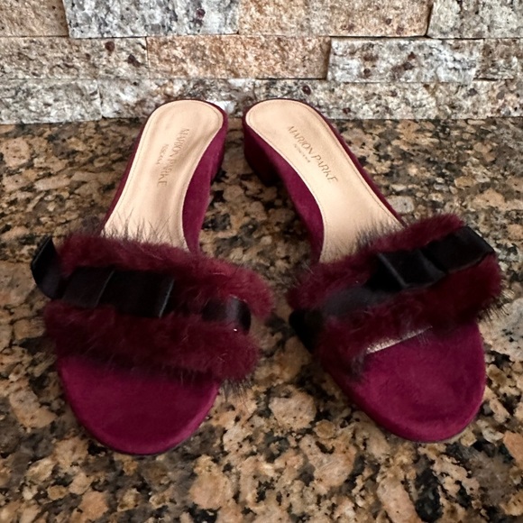 MARION PARKE
Velvet Feather Trim Sandals - Picture 4 of 8